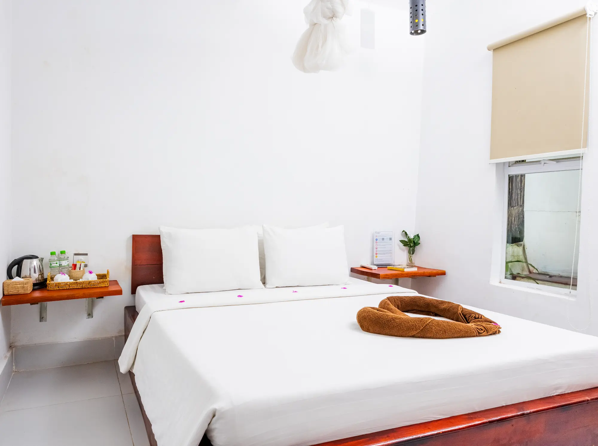 Double Room - Image 1