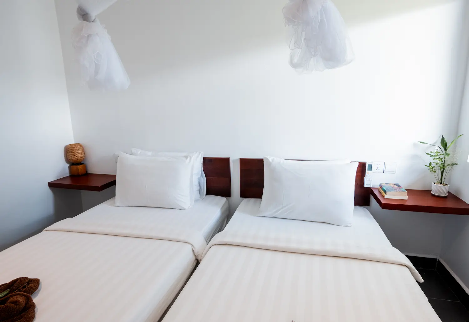 Twin Room With Balcony - Image 2