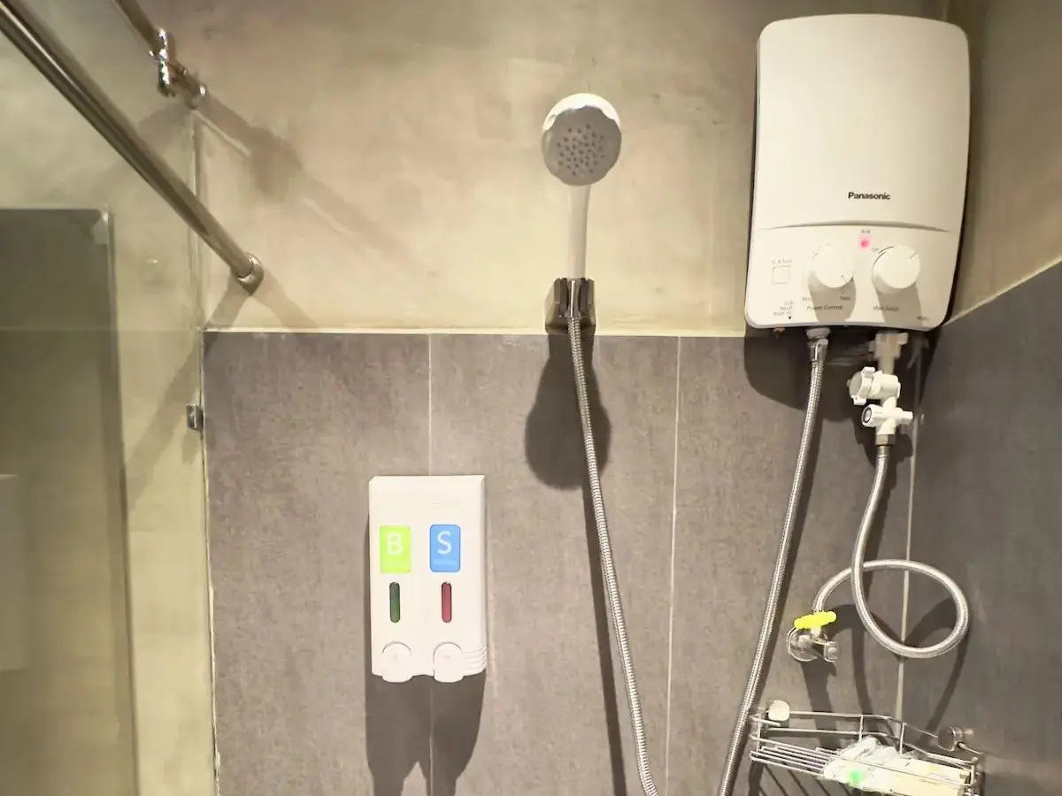 Standard Room - Image 4