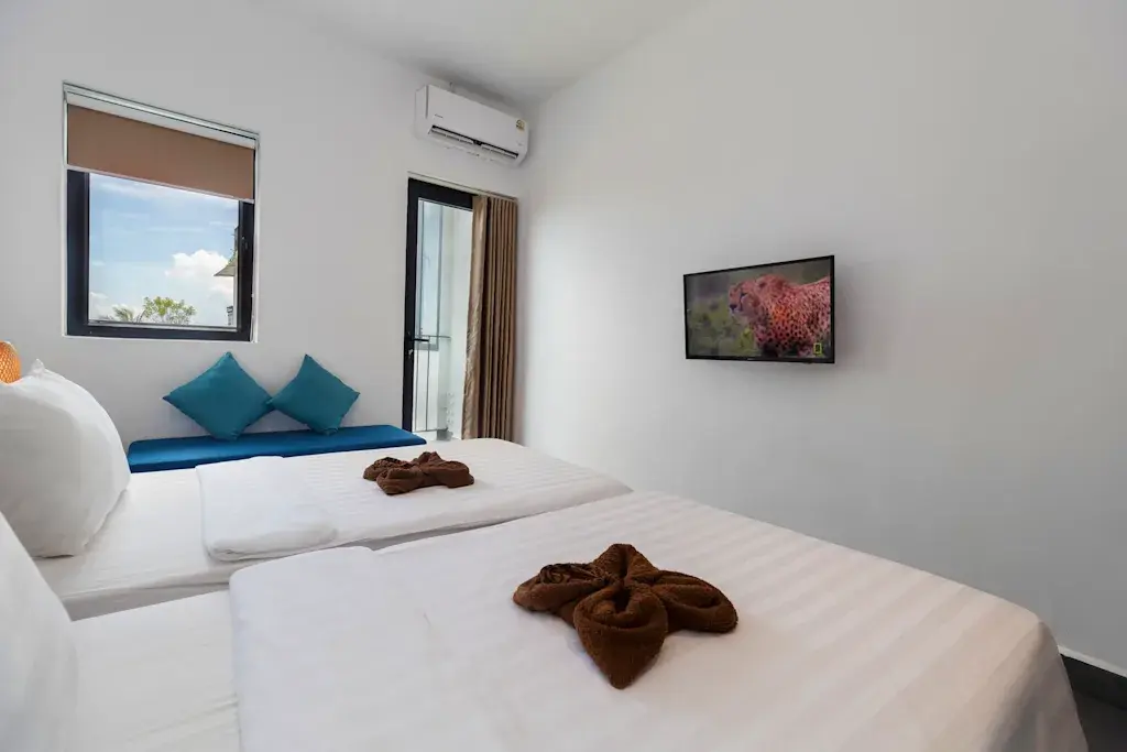 Twin Room With Balcony - Image 2